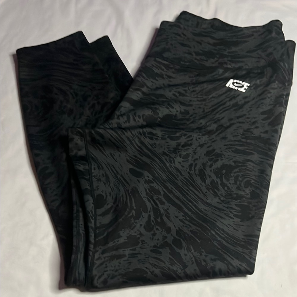 Nike Black Marble-Effect Leggings